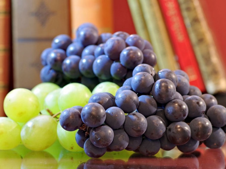 Hogyan tudom a csemegeszőlőfürtöket huzamosan eltartani?