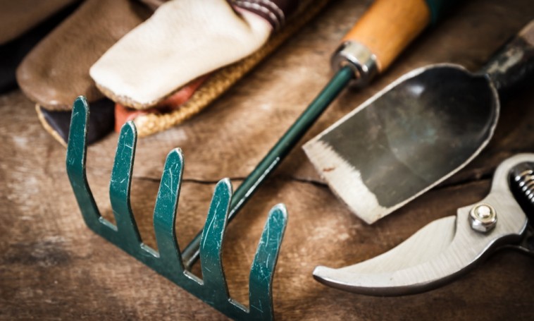 Örökség a műhelyben: így újítsuk fel kerti szerszámainkat