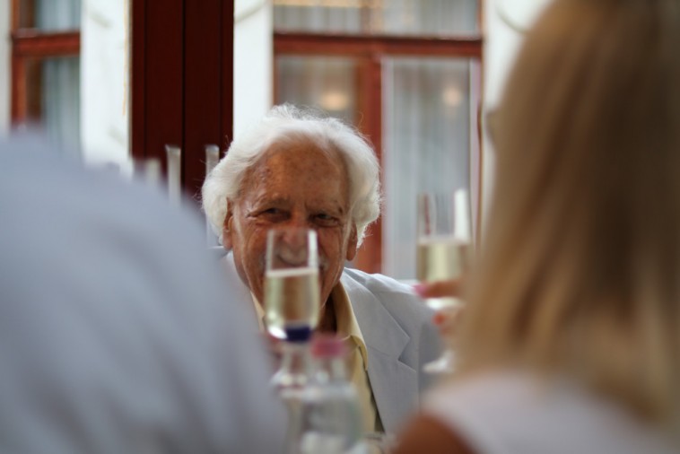 Tortám a századikon